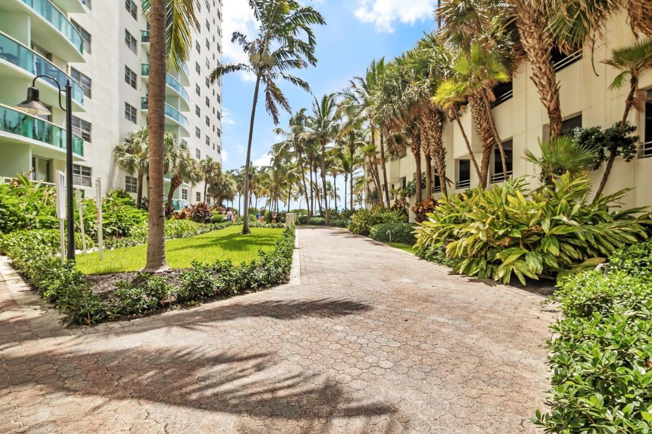 The Tides-1 Bedroom Apartment Ground Floor Hollywood Exteriör bild