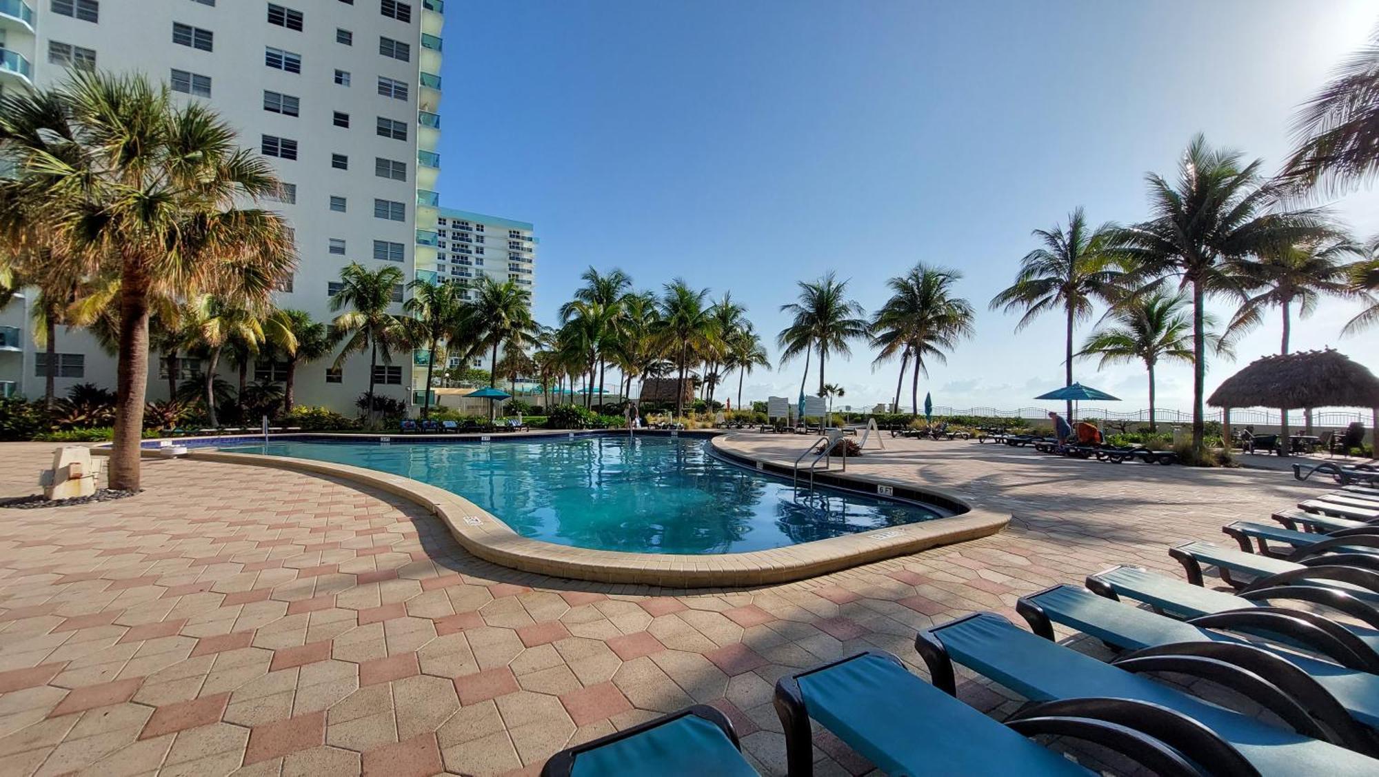 The Tides-1 Bedroom Apartment Ground Floor Hollywood Exteriör bild